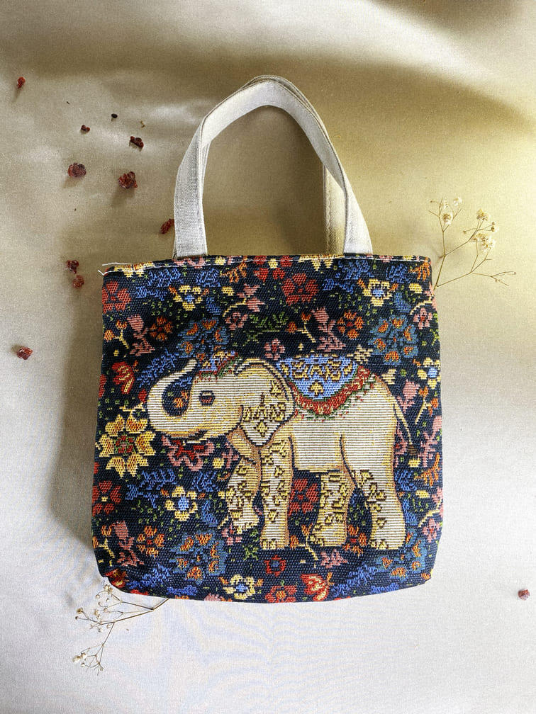 bolso-con-motivo-de-elefante-de-la-suerte