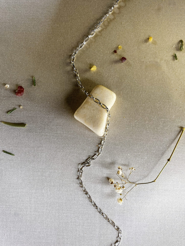 cadena-de-acero-inoxidable-en-plata-con-aros-alargados