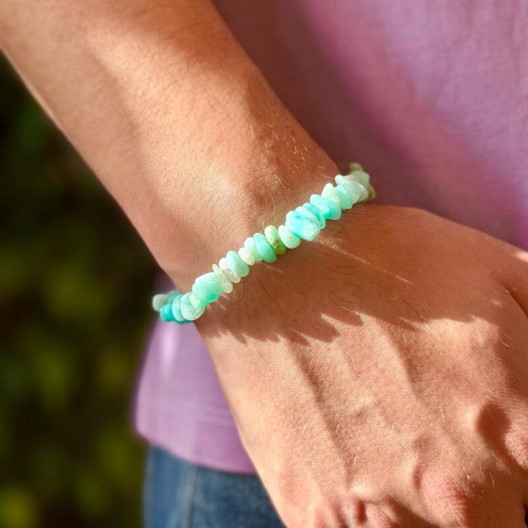 pulsera-elastica-con-chips-de-aguamarina