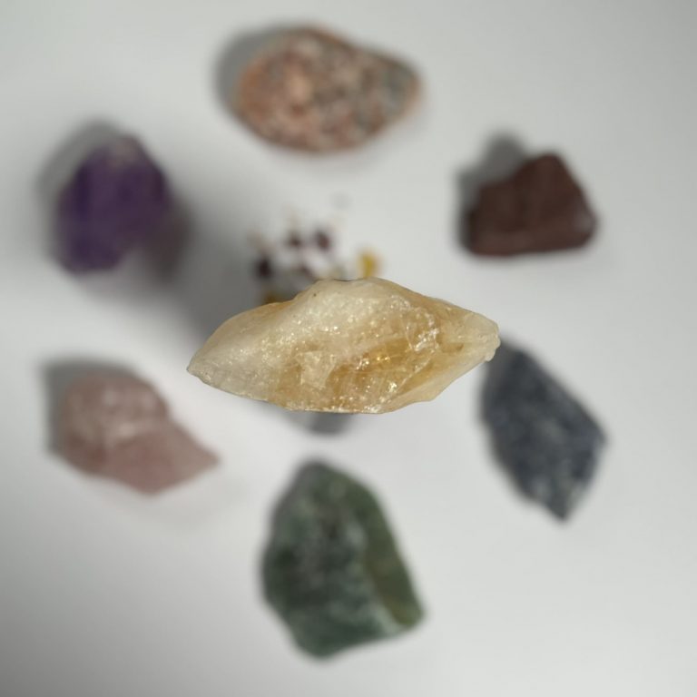 jade amarillo bruto