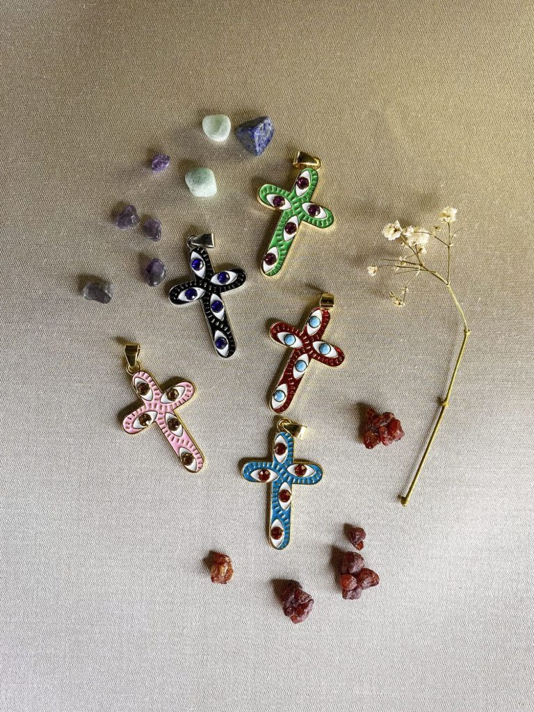 colgante-cruz-ojo-turco